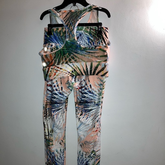 L/M | Fabletics Set Marbella Print - Picture 6 of 14
